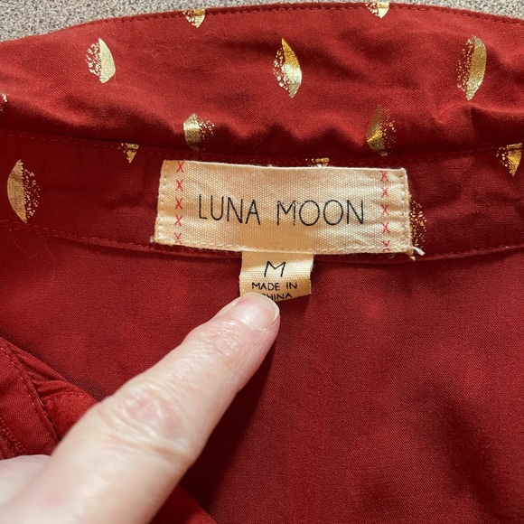 Luna Moon Rusty Red Gold Leaf Blouse Size Medium - Picture 5 of 10